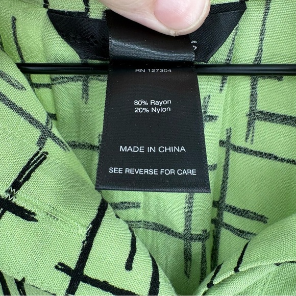 Ali Miles Funky Artsy Green Button Down 1X - Picture 4 of 6